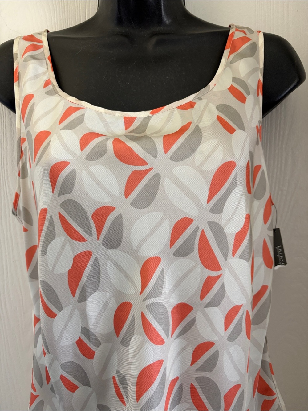 Lafayette 148 New York Silk Blend Tank - Picture 2 of 8